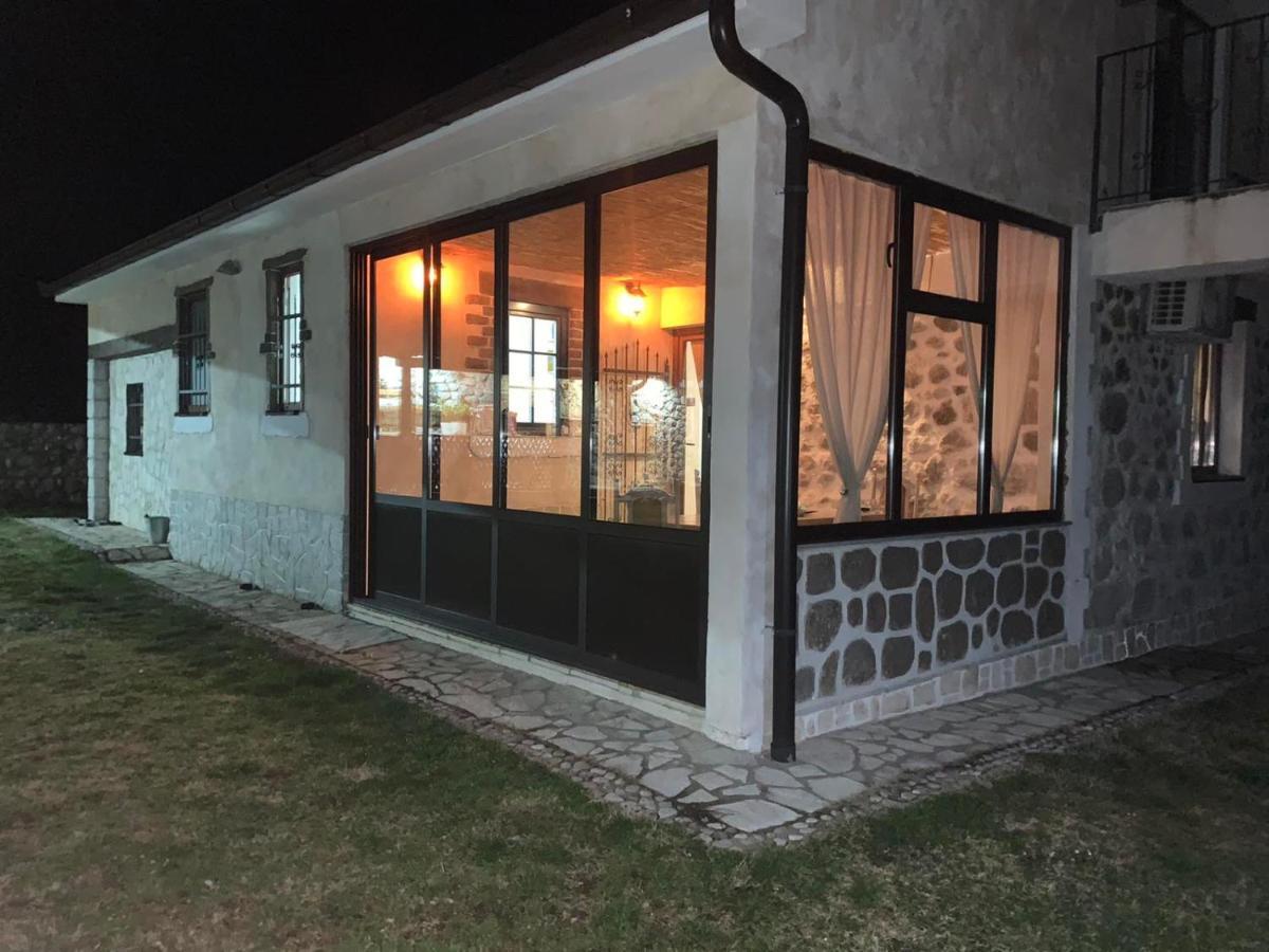 Silent Village Villa With Swimming Pool Мостар Екстер'єр фото