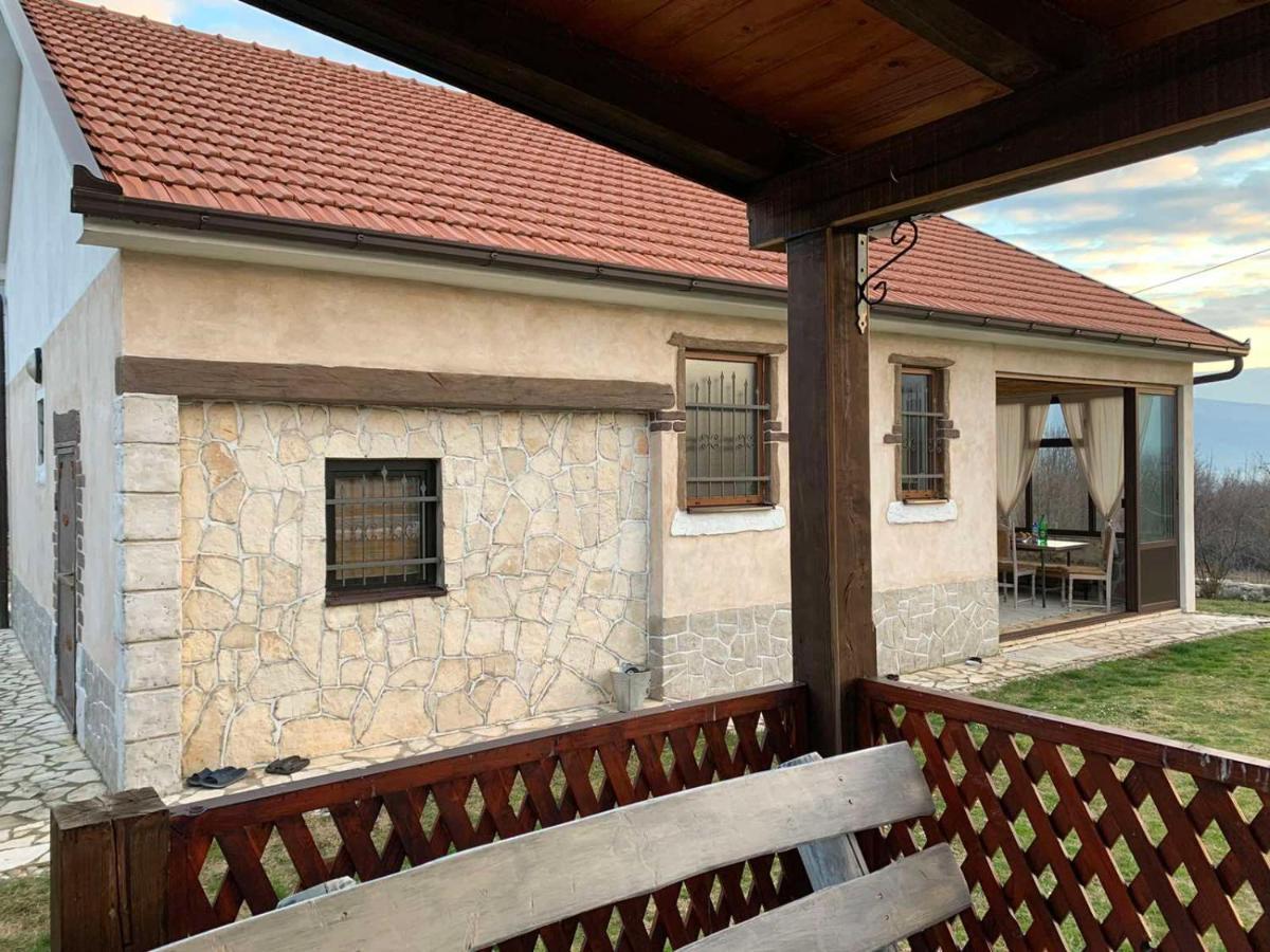 Silent Village Villa With Swimming Pool Мостар Екстер'єр фото