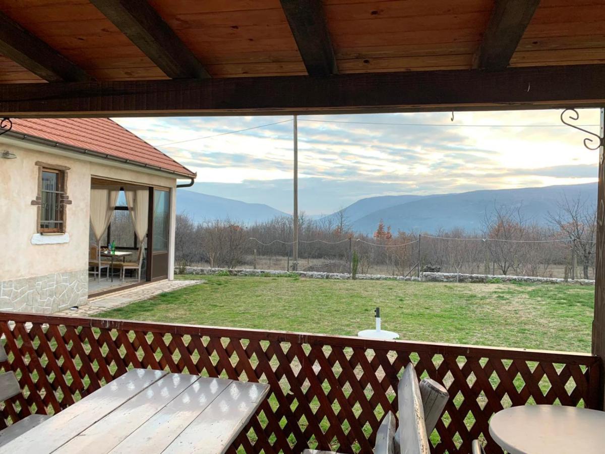 Silent Village Villa With Swimming Pool Мостар Екстер'єр фото