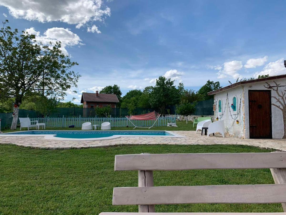 Silent Village Villa With Swimming Pool Мостар Екстер'єр фото