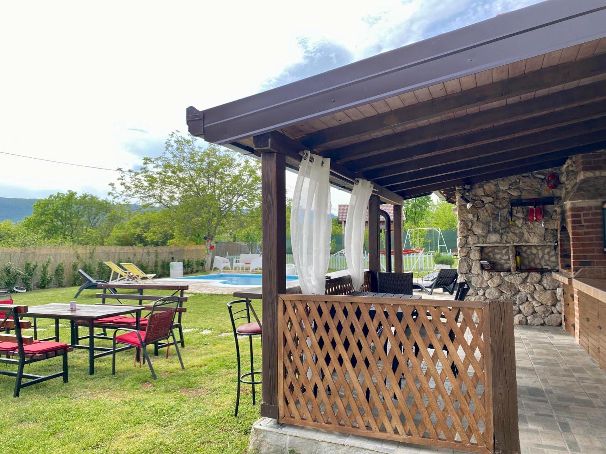 Silent Village Villa With Swimming Pool Мостар Екстер'єр фото